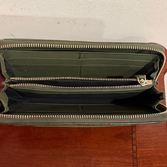Bulgari Olive Green Wallet - Picture 3 of 6